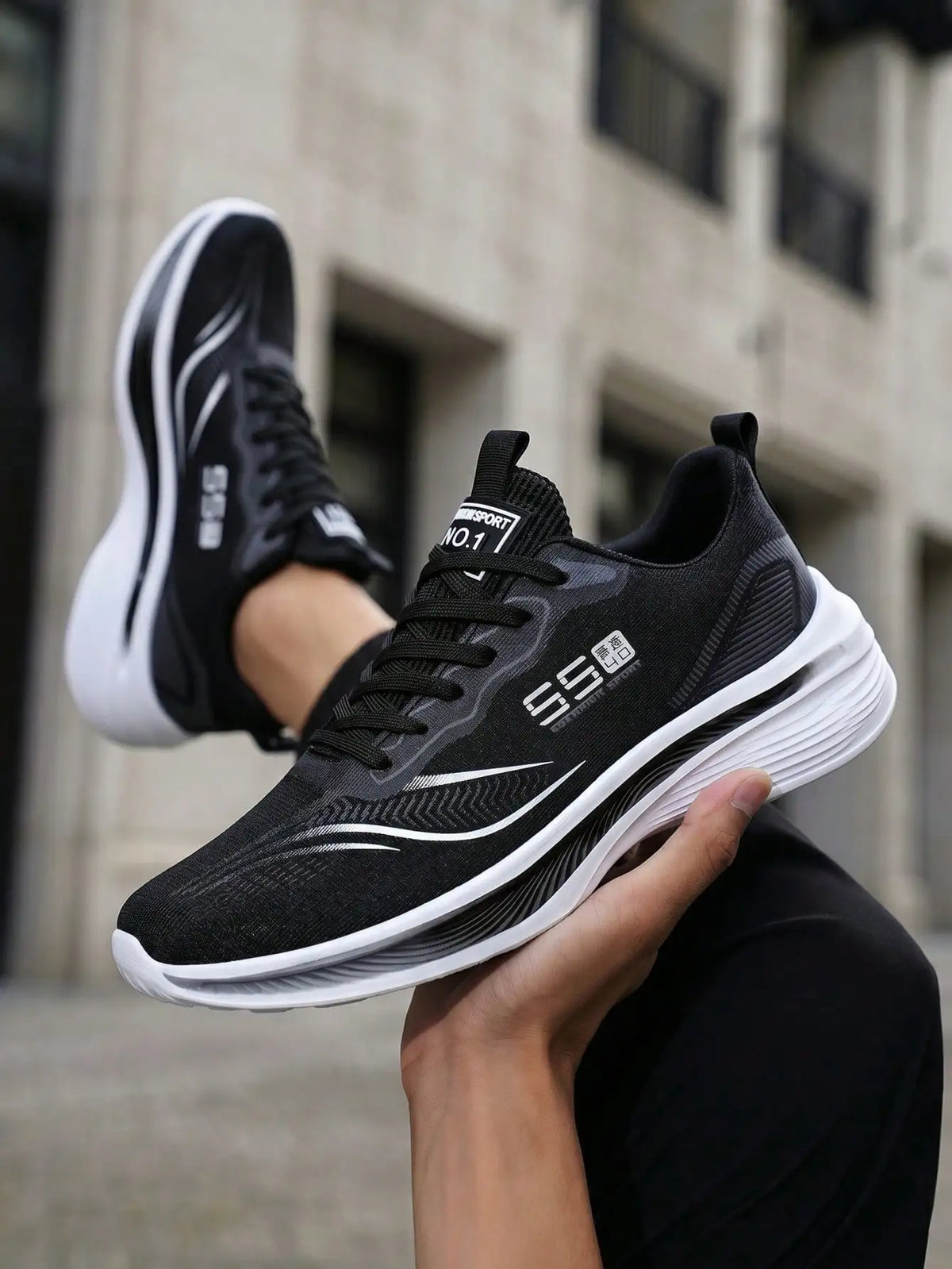 Breathable Mesh Running Shoes Unisex Lightweight Non Slip Sneakers
