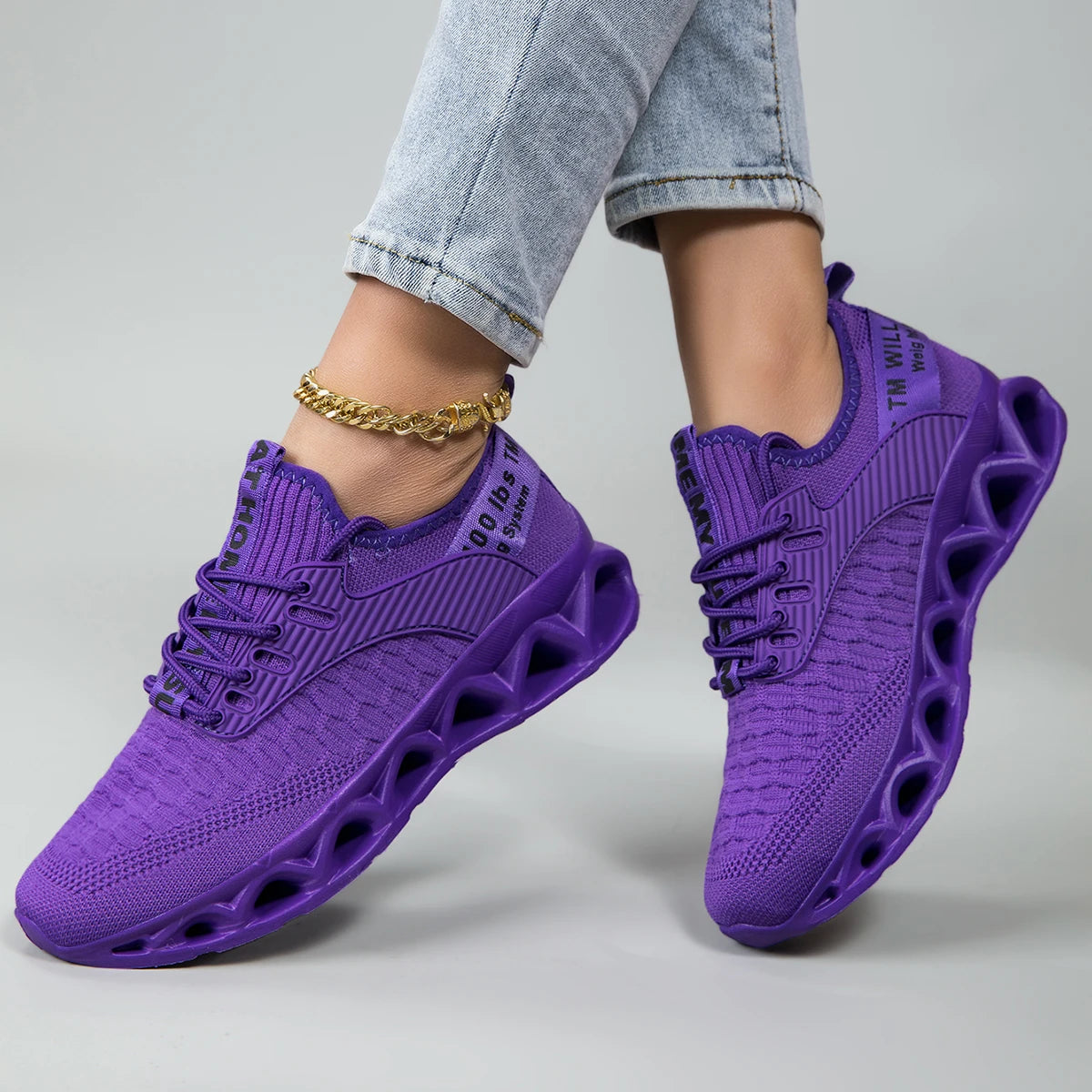 Unisex Knit Breathable Running Shoes With Lightweight Non Slip
