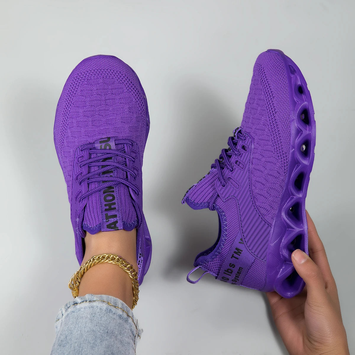 Unisex Knit Breathable Running Shoes With Lightweight Non Slip
